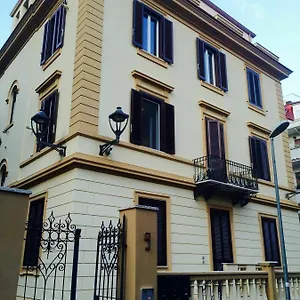 suite-roma-1915.it-romehotels.com/