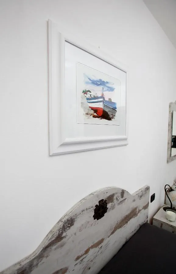 Guest house Luxury Room Vittorio Emanuele II Lipari  Italy